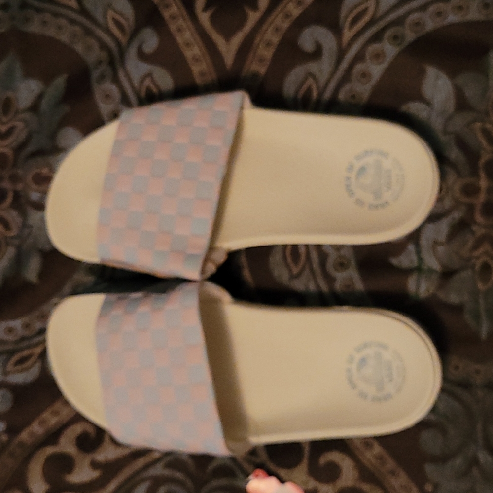 Vans slides